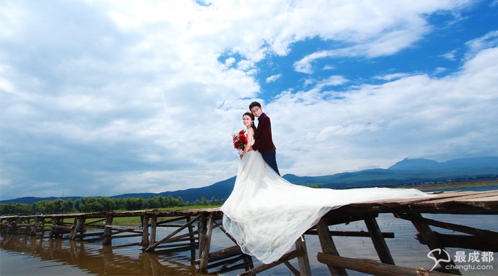 婚纱标题_动漫婚纱情侣头像(2)